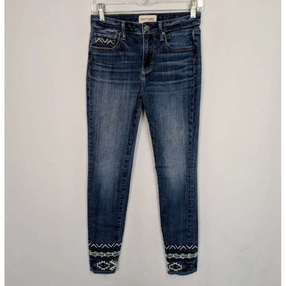 DRIFTWOOD sz. 25 Jackie Tribal Aztec Western Embroidered Frayed Hem Skinny Jeans - Picture 1 of 10